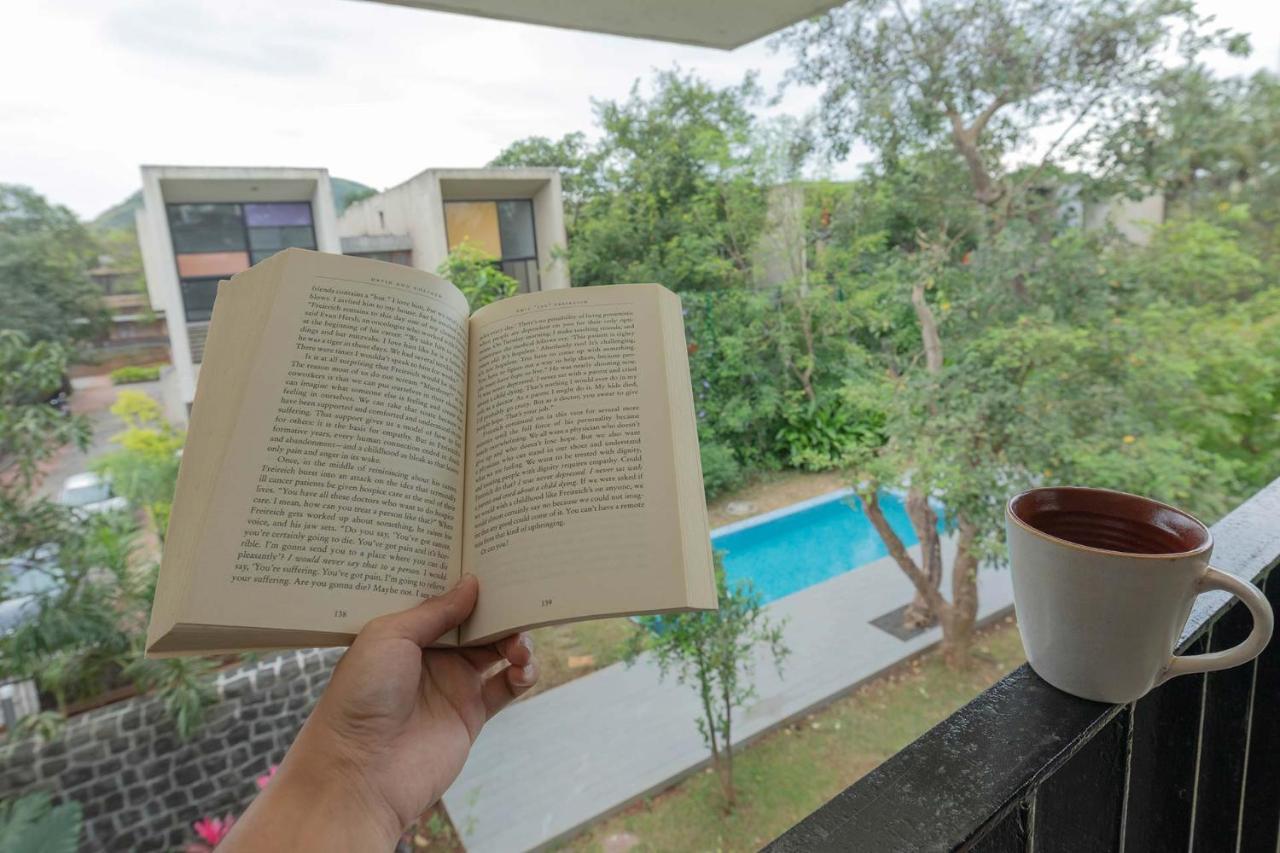 Villa Foresta By Stayvista With Modern Decor, Swimming Pool & Expansive Lawn For A Perfect Escape 로나발라 외부 사진