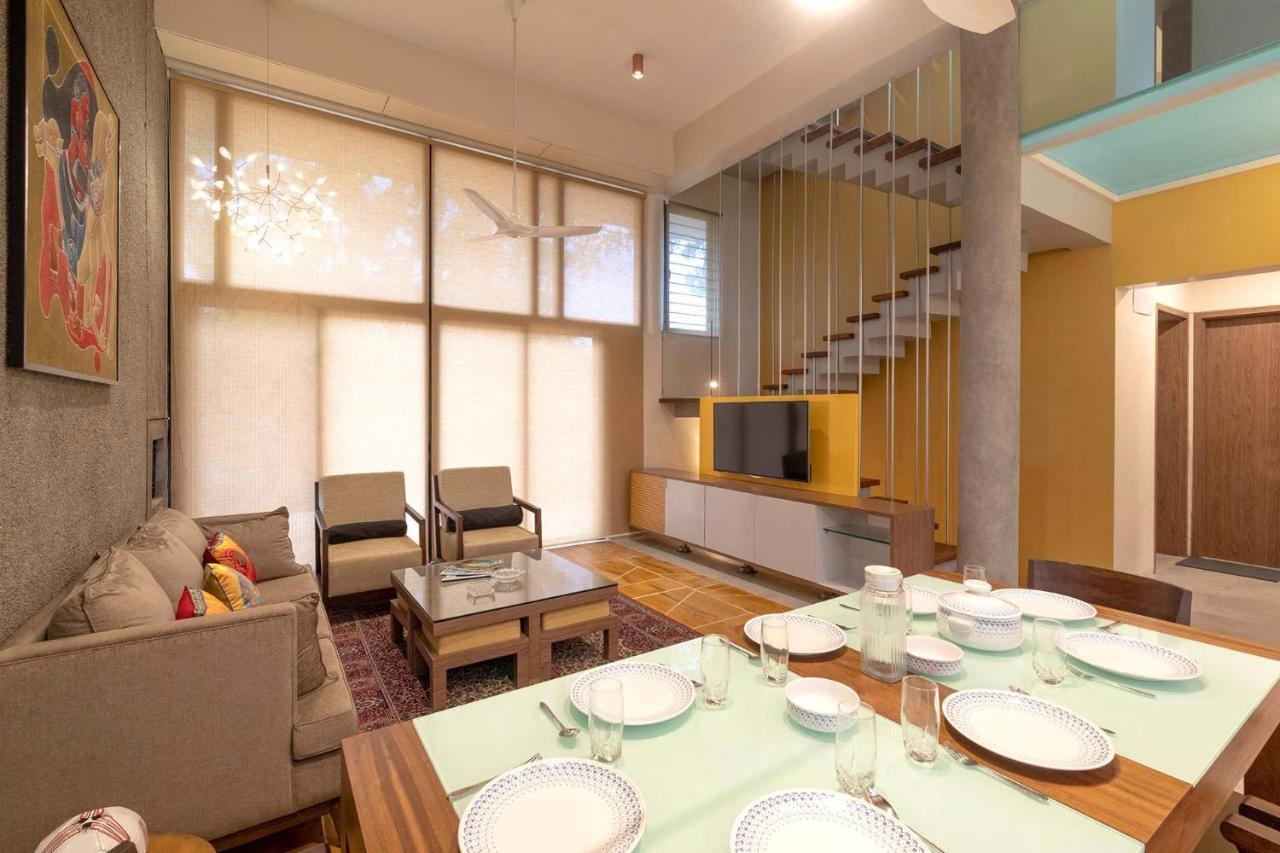 Villa Foresta By Stayvista With Modern Decor, Swimming Pool & Expansive Lawn For A Perfect Escape 로나발라 외부 사진